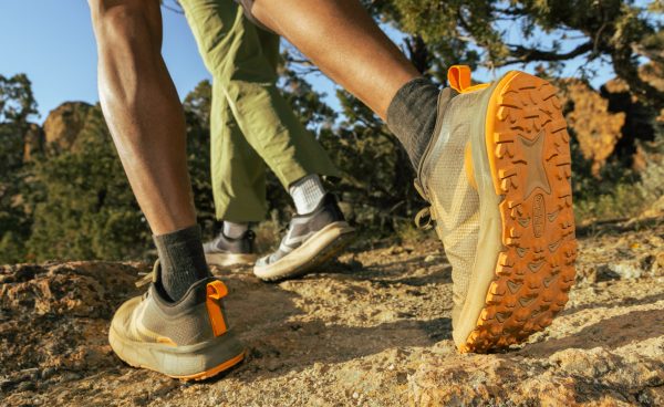 Men's 450 Dirt Hiking Shoe | Safari/Red Ochre