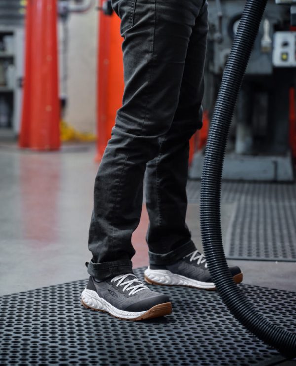 Men's Arvada Shift Work Sneaker (Carbon Toe)  |  Martini Olive/Black